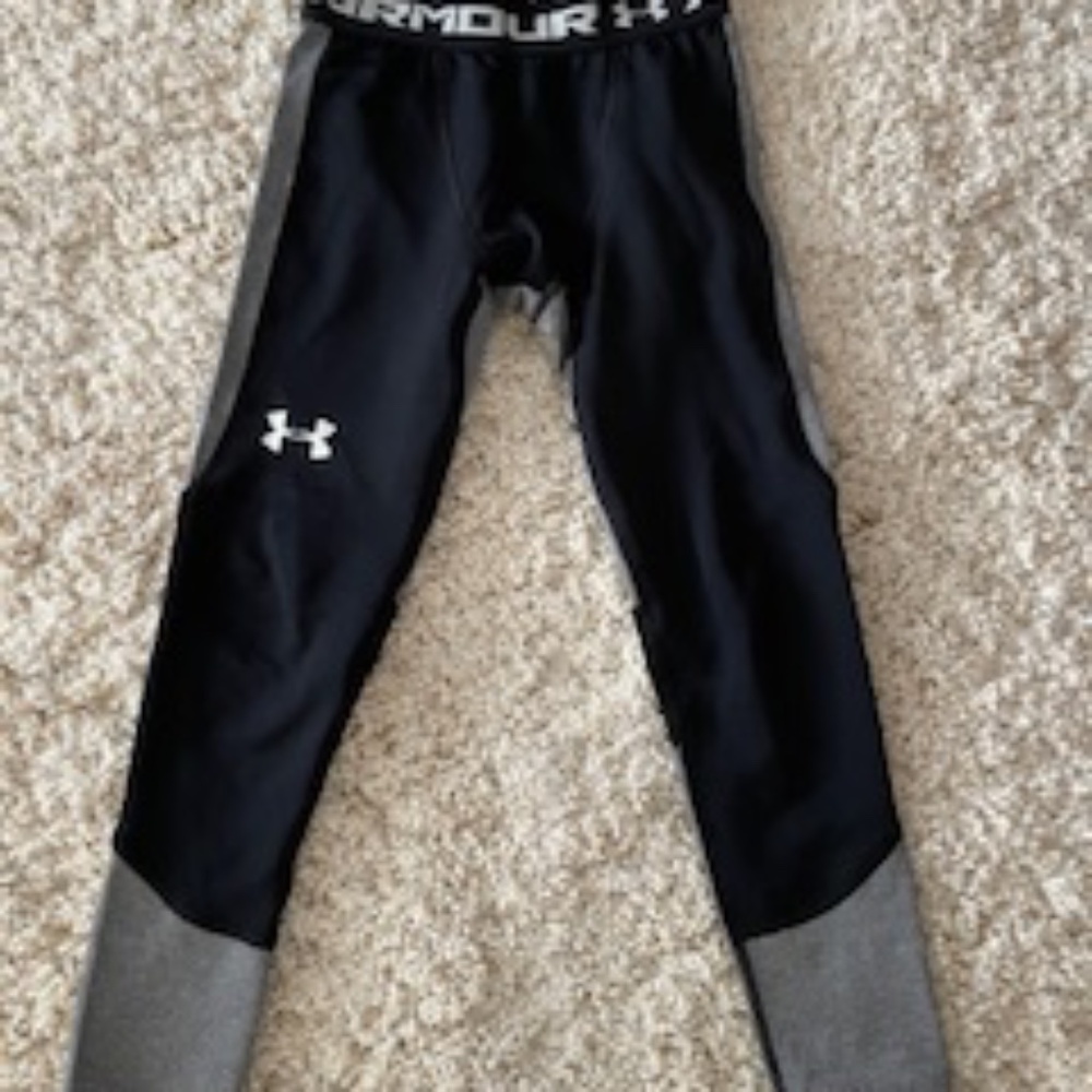 Under Armour base layer bottoms SIZE YMM